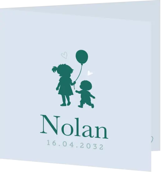 Lief geboortekaartje met silhouet van grote zus met babybroertje en ballon
