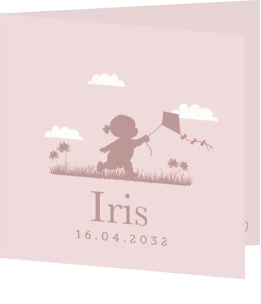 Lief geboortekaartje met silhouet van meisje met vlieger