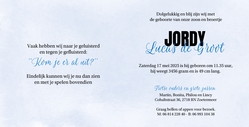 Geboortekaart grote zussen bij wieg blauw